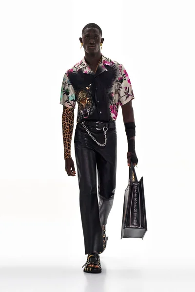 Look 48